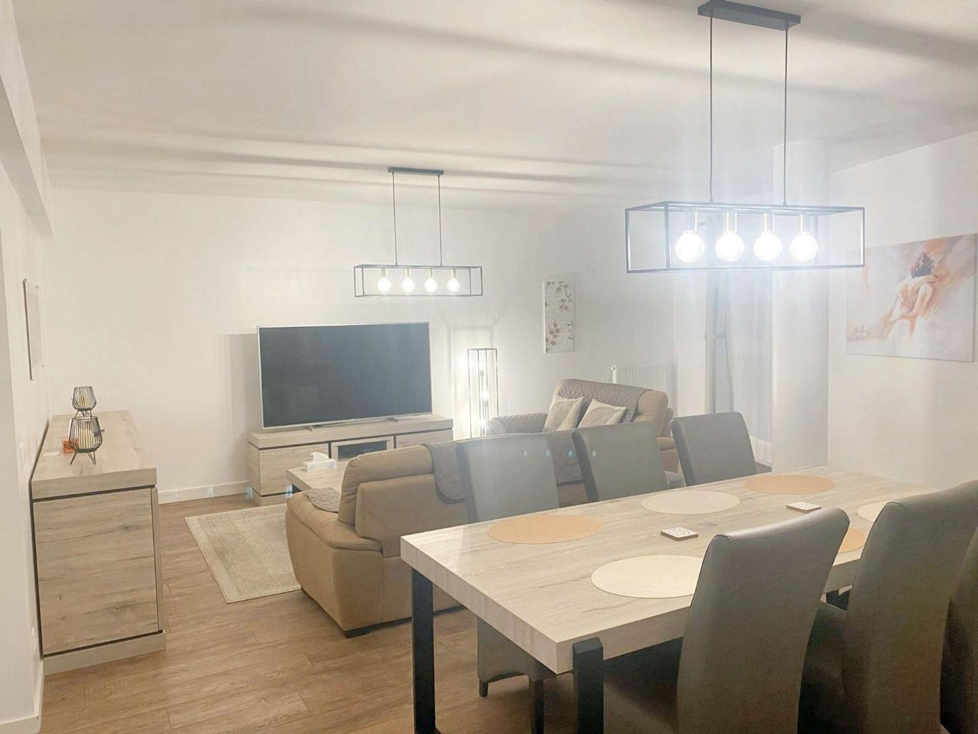 Modern Apartment In Cureghem Anderlecht 134 M² + Terrace Brüksel Dış mekan fotoğraf