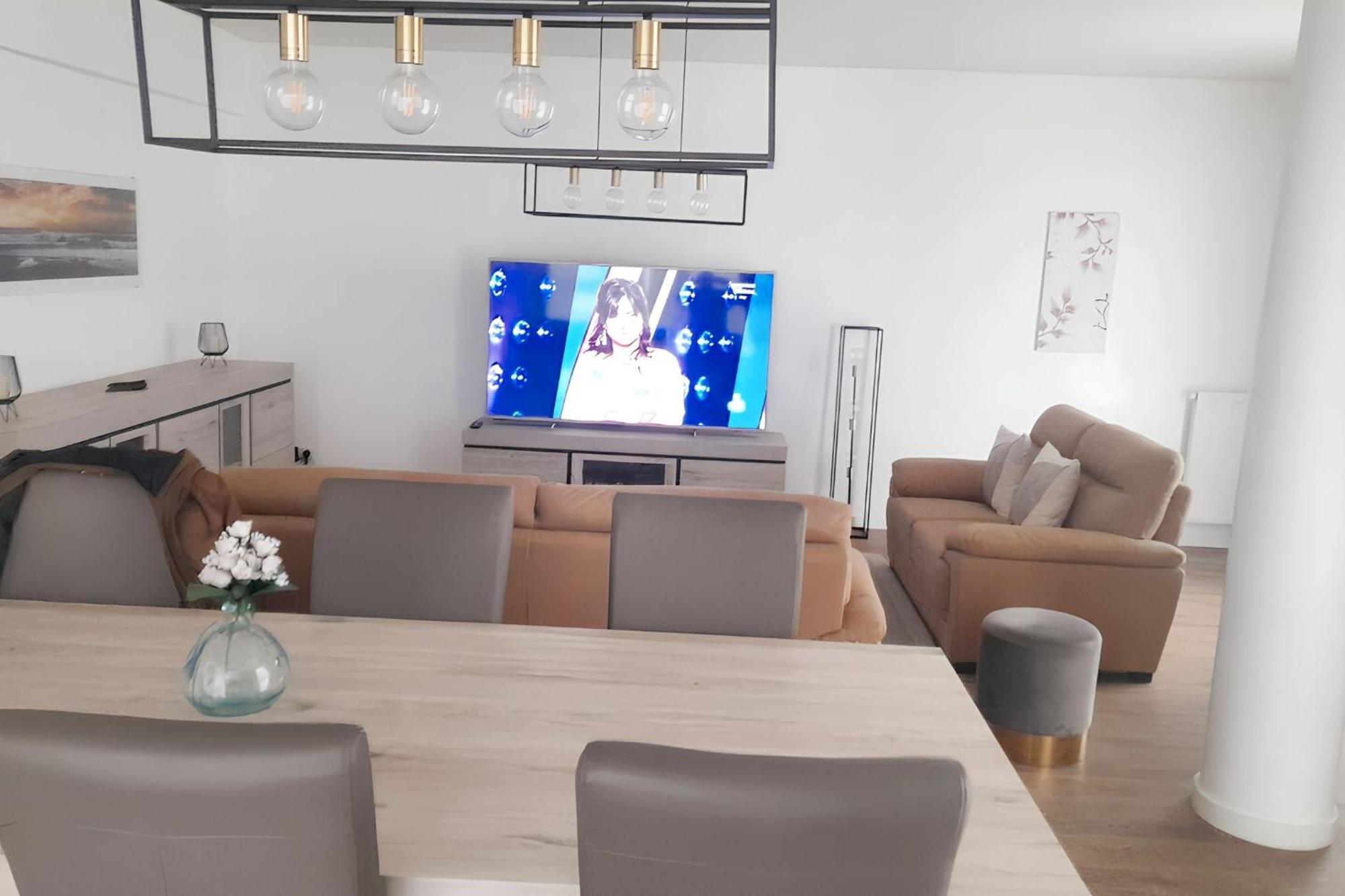Modern Apartment In Cureghem Anderlecht 134 M² + Terrace Brüksel Dış mekan fotoğraf