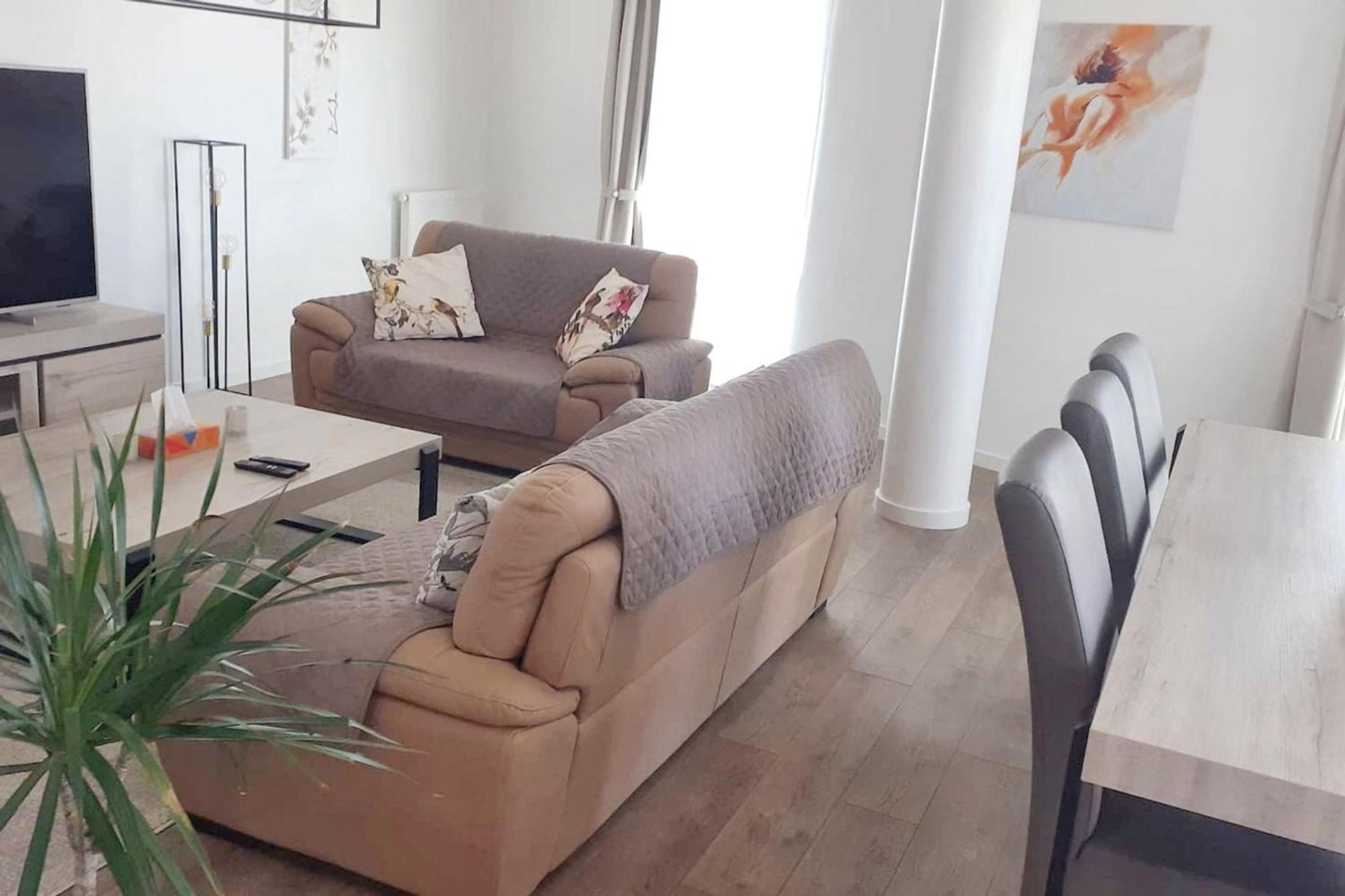 Modern Apartment In Cureghem Anderlecht 134 M² + Terrace Brüksel Dış mekan fotoğraf