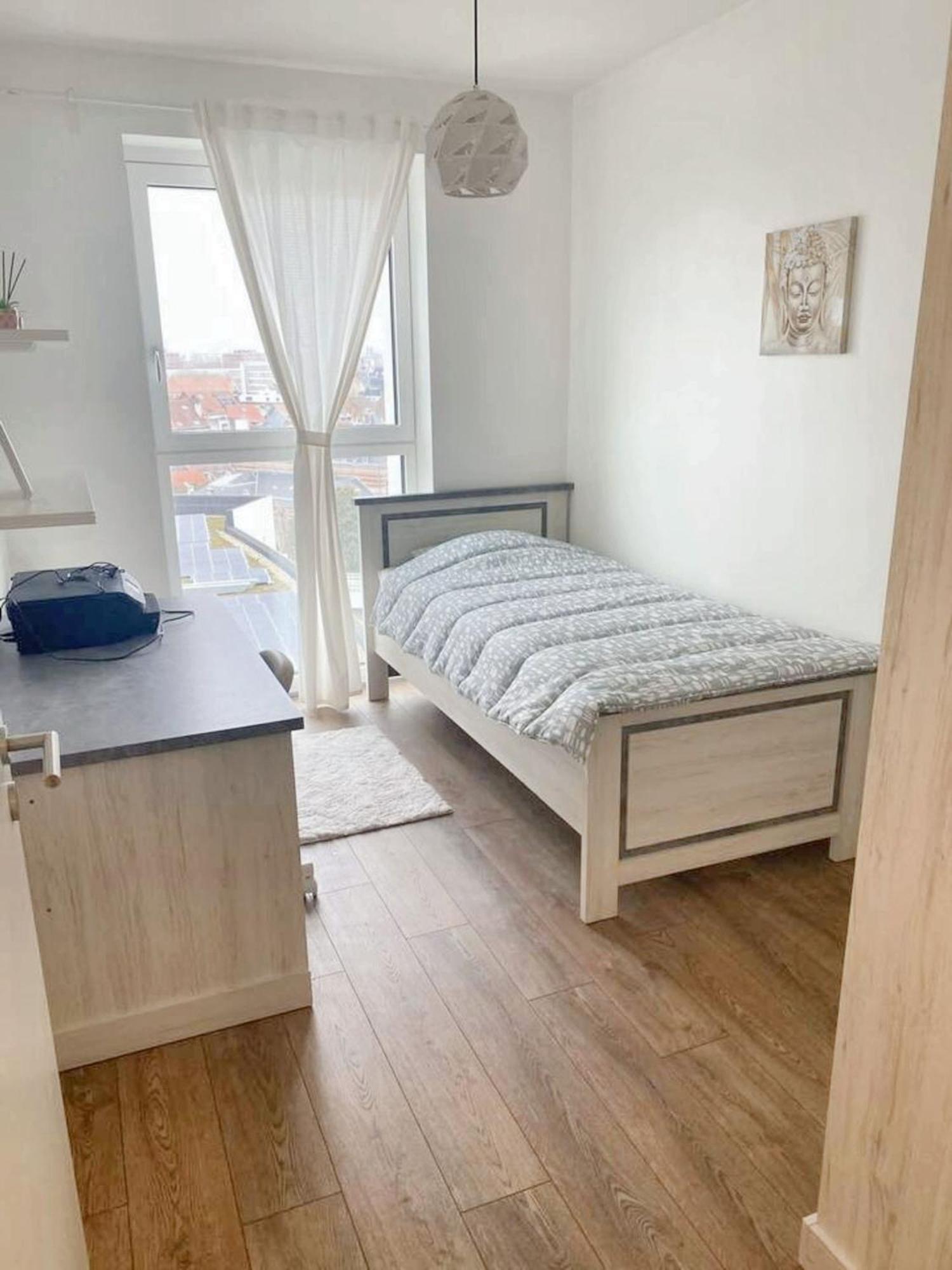 Modern Apartment In Cureghem Anderlecht 134 M² + Terrace Brüksel Dış mekan fotoğraf